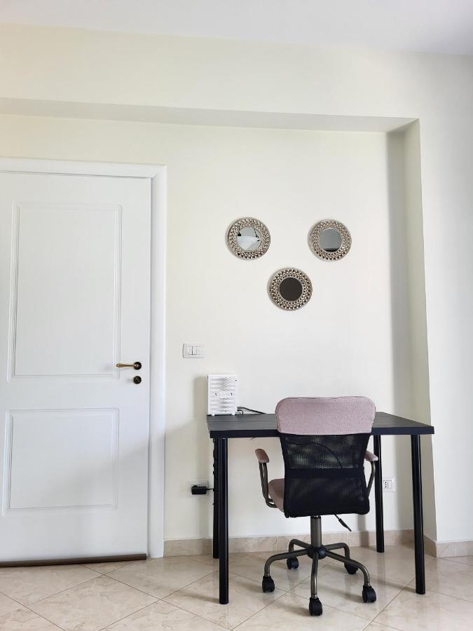 Sealavita, Modern 2 Bedroom Apartment Sea & Sunset View فلورا المظهر الخارجي الصورة